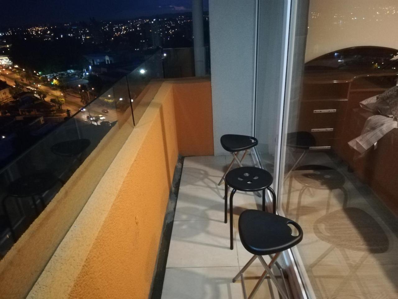 Depto Estudio 1811 Edificio Centro Blanco Con Estacionamiento Temuco Eksteriør billede