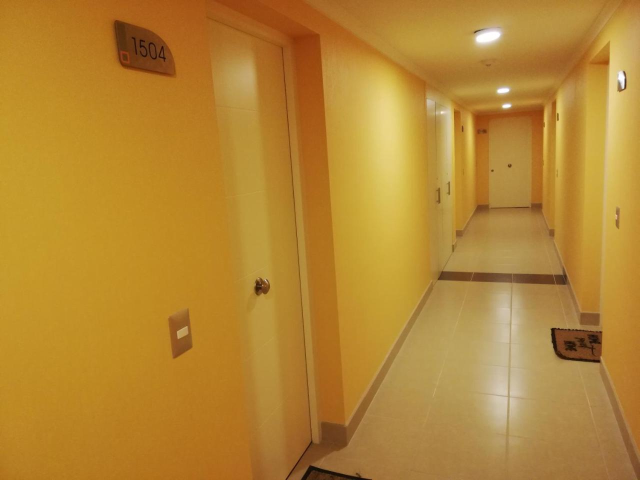 Depto Estudio 1811 Edificio Centro Blanco Con Estacionamiento Temuco Eksteriør billede